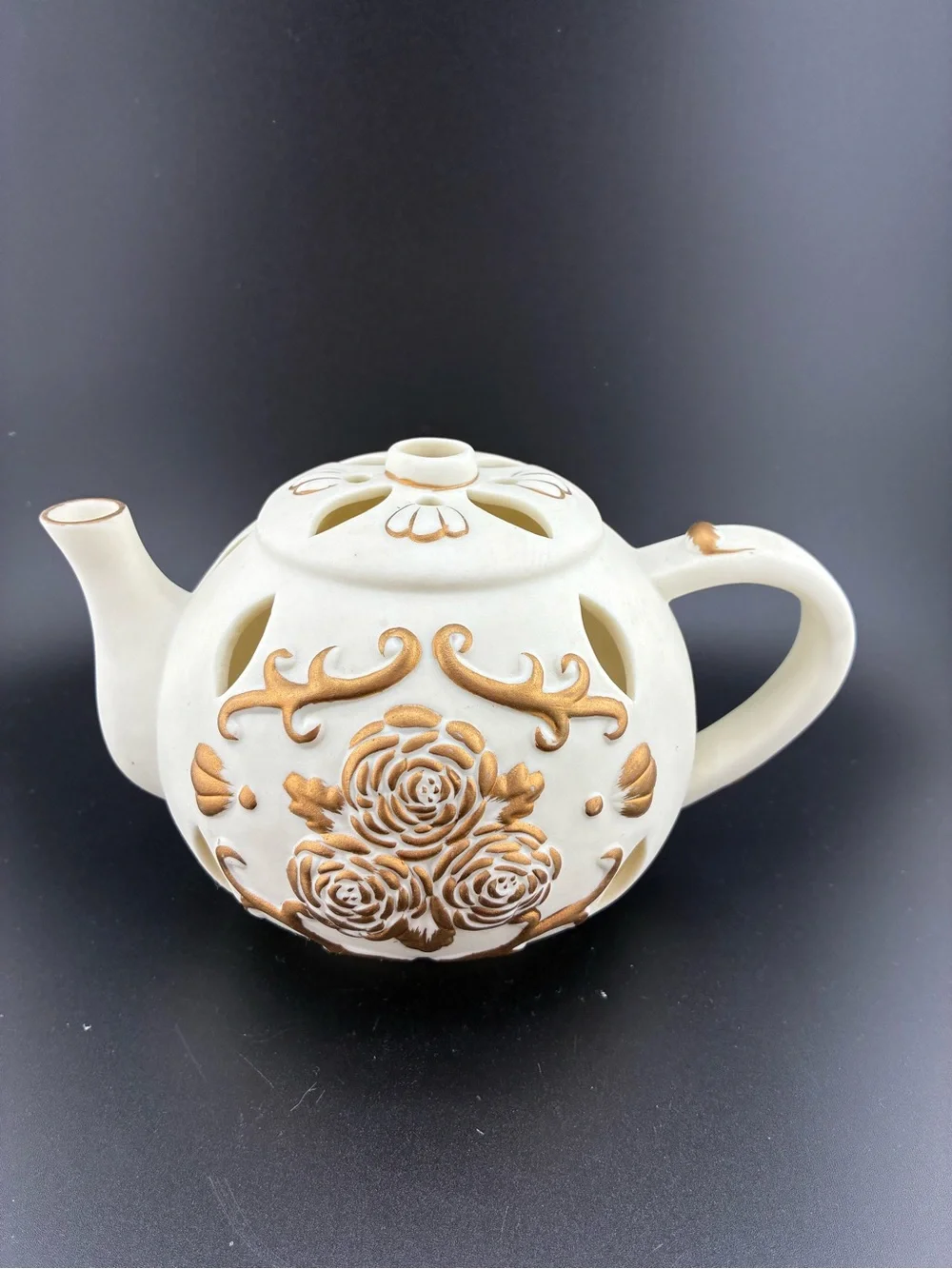 PartyLite‎ Cream and Gold Floral Lantern Teapot